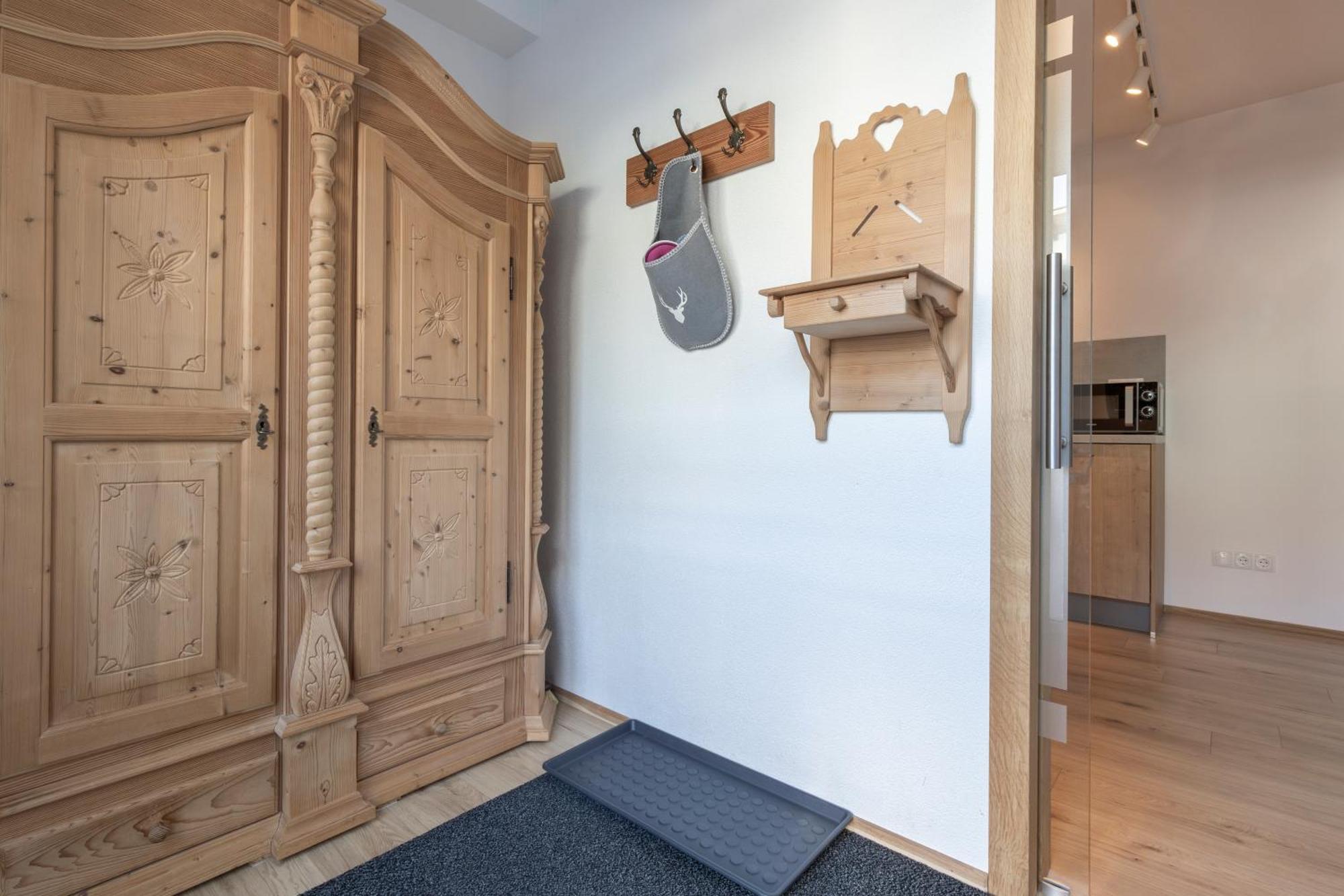 Schönwies Apart Tiroler Huamatli מראה חיצוני תמונה